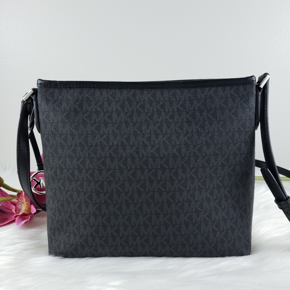 NWOT Michael Kors SM Bedford crossbody bag black MK - Picture 5 of 9